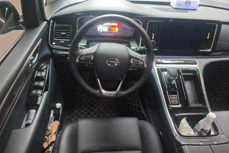 Used GAC Trumpchi M8 2021 Lingxiu Series 390T Ultimate Edition Steering Wheel