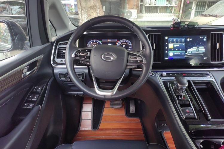Used GAC Trumpchi M8 2021 Lingxiu Series 390T Flagship Edition Steering Wheel