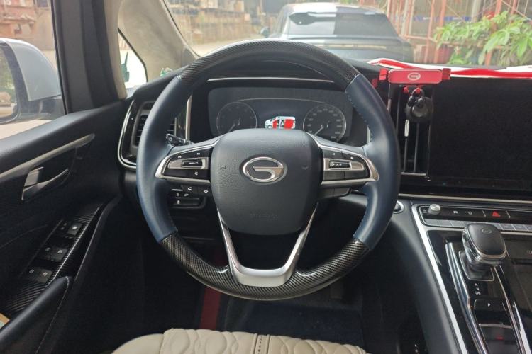 Used GAC Trumpchi M8 2021 Revised Version Lingxiu Series 390T Luxury Edition Steering Wheel