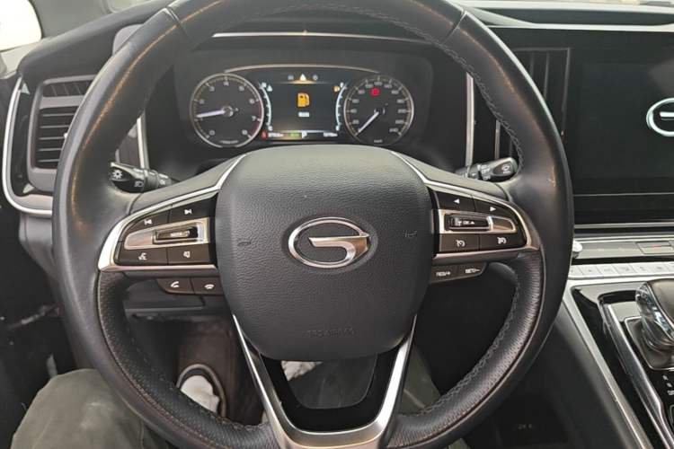 Used GAC Trumpchi M8 2021 Lingxiu Series 390T Deluxe Edition Steering Wheel