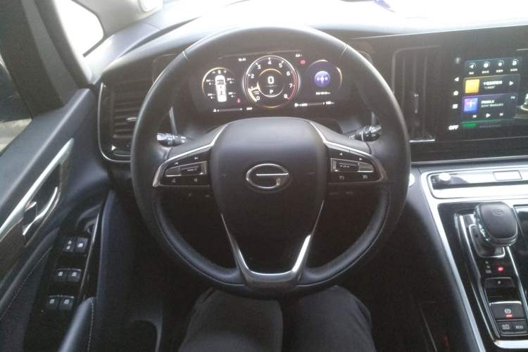 Used GAC Trumpchi M8 2021 Master Series 390T Ultimate Edition Steering Wheel
