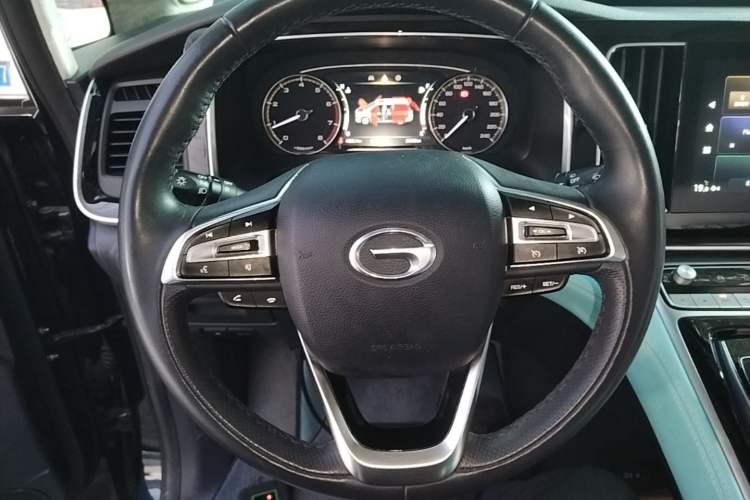 Used GAC Trumpchi M8 2021 Lingxiu Series 390T Deluxe Edition Steering Wheel