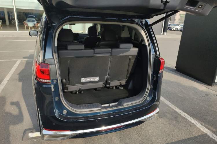 Used GAC Trumpchi M8 2021 Lingxiu Series 390T Ultimate Edition Trunk
