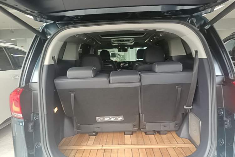 Used GAC Trumpchi M8 2021 Lingxiu Series 390T Ultimate Edition Trunk