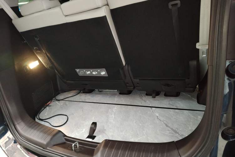 Used GAC Trumpchi M8 2021 Master Series 390T Ultimate Edition Trunk