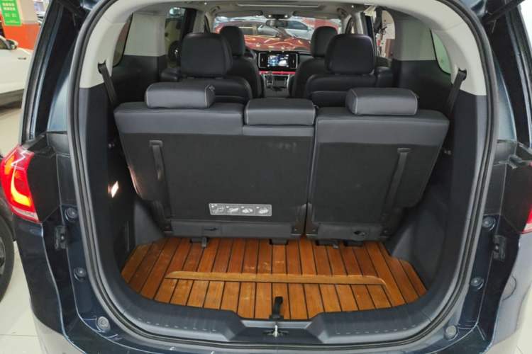 Used GAC Trumpchi M8 2021 Lingxiu Series 390T Deluxe Edition Trunk