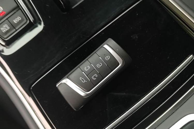 Used GAC Trumpchi M8 2021 Lingxiu Series 390T Deluxe Edition Vehicle Key