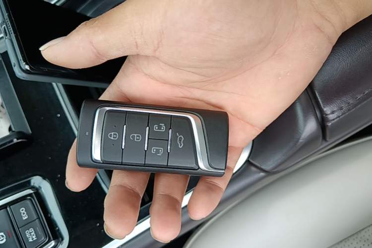 Used GAC Trumpchi M8 2021 Master Series 390T Ultimate Edition Vehicle Key