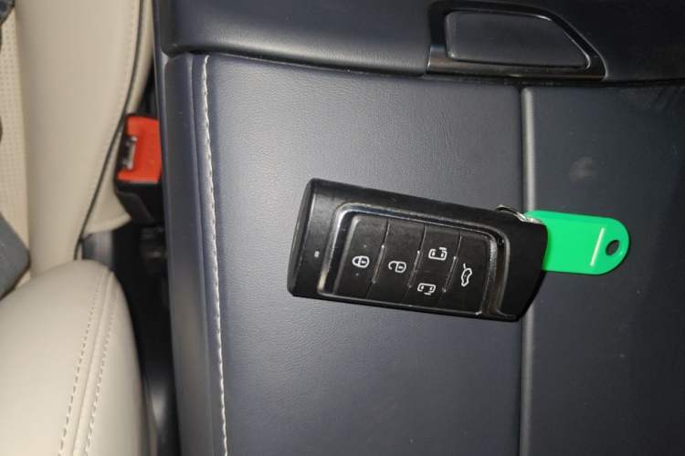 Used GAC Trumpchi M8 2021 Master Series 390T Four-Seat Glory Edition Vehicle Key