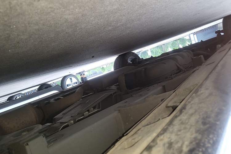 Used GAC Trumpchi M8 2021 Lingxiu Series 390T Ultimate Edition Chassis Front Right