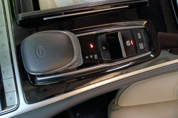Used GAC Trumpchi M8 2021 Master Series 390T Four-Seat Deluxe Edition Gear Lever