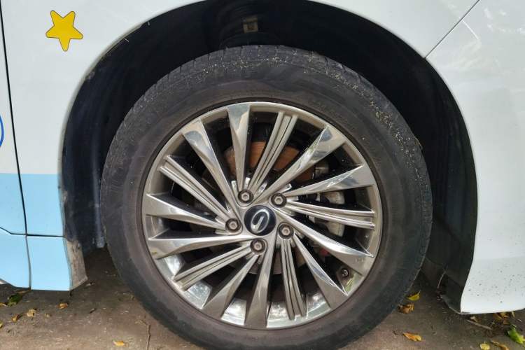 Used GAC Trumpchi M8 2021 Master Series 390T Ultimate Edition Right Front Wheel Hub