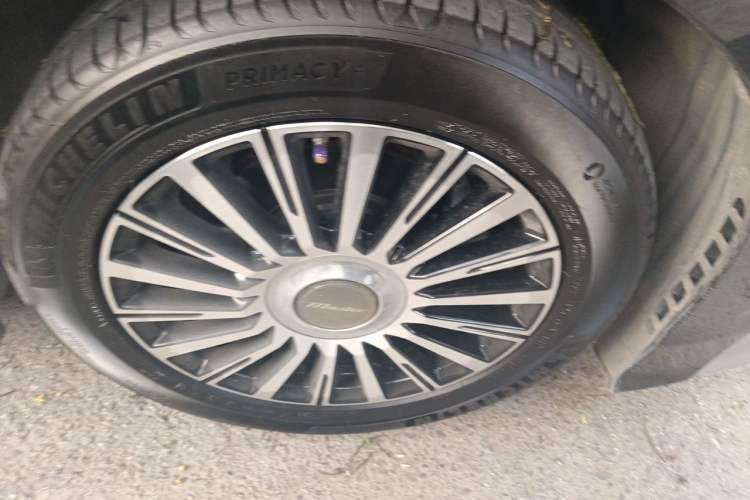Used GAC Trumpchi M8 2021 Master Series 390T Four-Seat Deluxe Edition Right Front Wheel Hub