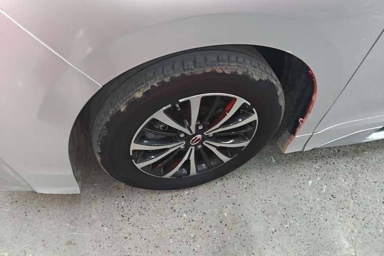 Used GAC Trumpchi M8 2021 Lingxiu Series 390T Deluxe Edition Left Front Wheel Hub