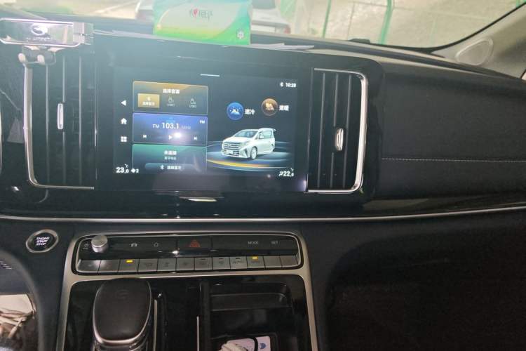 Used GAC Trumpchi M8 2021 Revised Version Lingxiu Series 390T Luxury Edition Audio And AC Panel