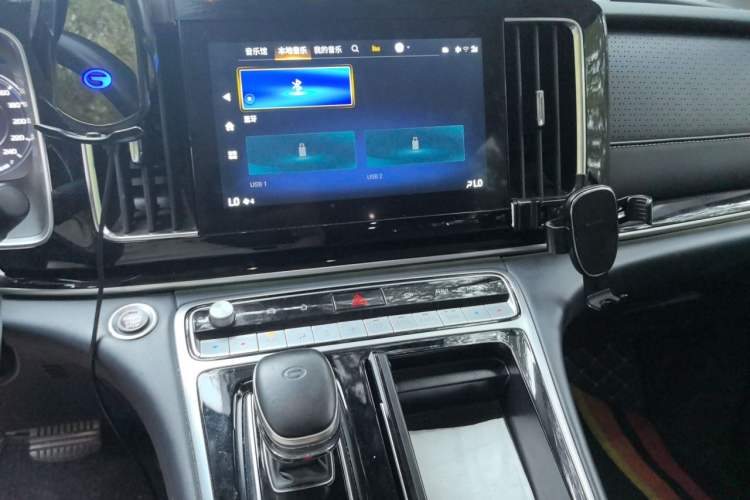 Used GAC Trumpchi M8 2021 Master Series 390T Ultimate Edition Audio And AC Panel