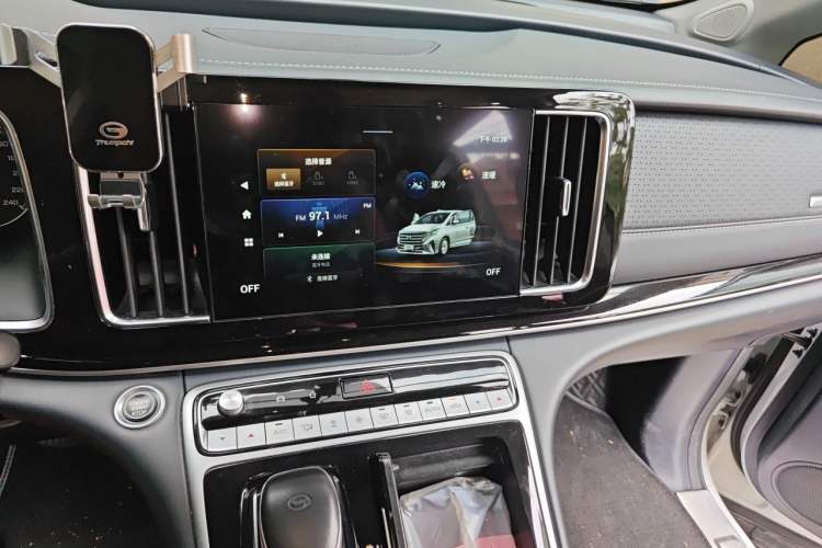 Used GAC Trumpchi M8 2021 Revised Version Lingxiu Series 390T Luxury Edition Audio And AC Panel