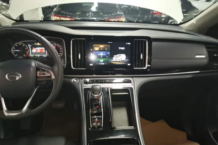 Used GAC Trumpchi M8 2021 Revised Version Lingxiu Series 390T Luxury Edition Audio And AC Panel