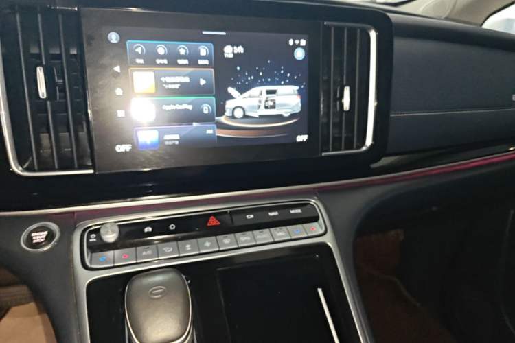 Used GAC Trumpchi M8 2021 Master Series 390T Ultimate Edition Audio And AC Panel