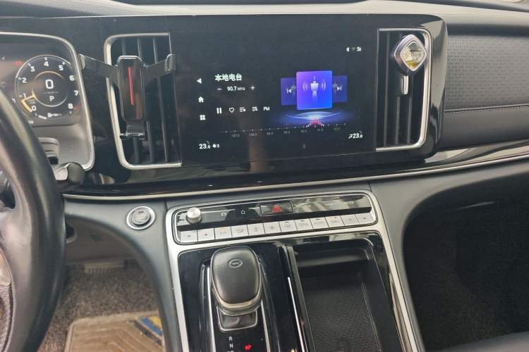 Used GAC Trumpchi M8 2021 Master Series 390T Ultimate Edition Audio And AC Panel