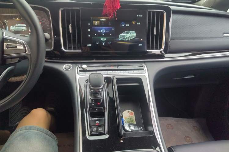 Used GAC Trumpchi M8 2021 Revised Version Lingxiu Series 390T Luxury Edition Audio And AC Panel