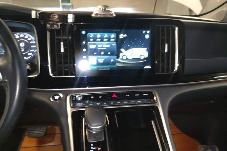 Used GAC Trumpchi M8 2021 Lingxiu Series 390T Ultimate Edition Audio And AC Panel