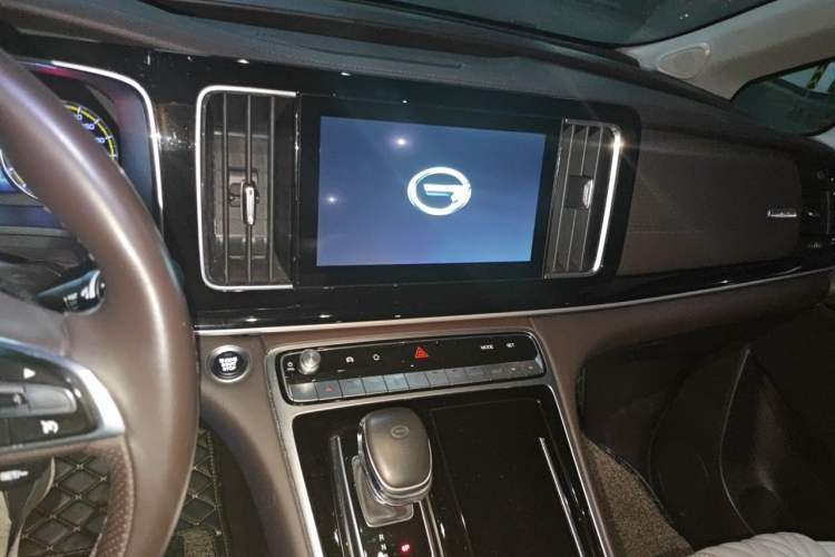 Used GAC Trumpchi M8 2021 Lingxiu Series 390T Deluxe Edition Audio And AC Panel