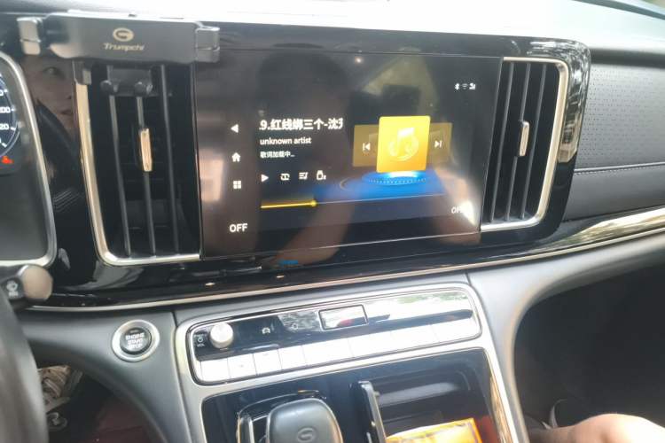 Used GAC Trumpchi M8 2021 Lingxiu Series 390T Deluxe Edition Audio And AC Panel