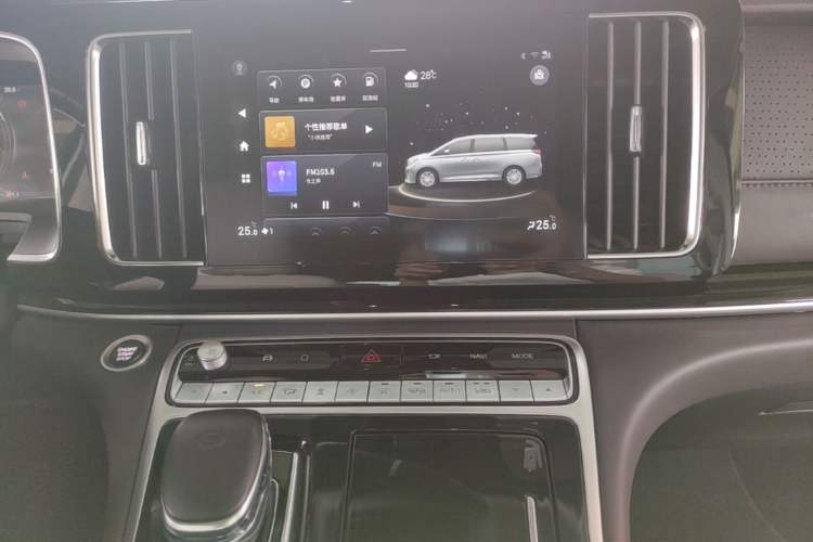 Used GAC Trumpchi M8 2021 Master Series 390T Ultimate Edition Audio And AC Panel