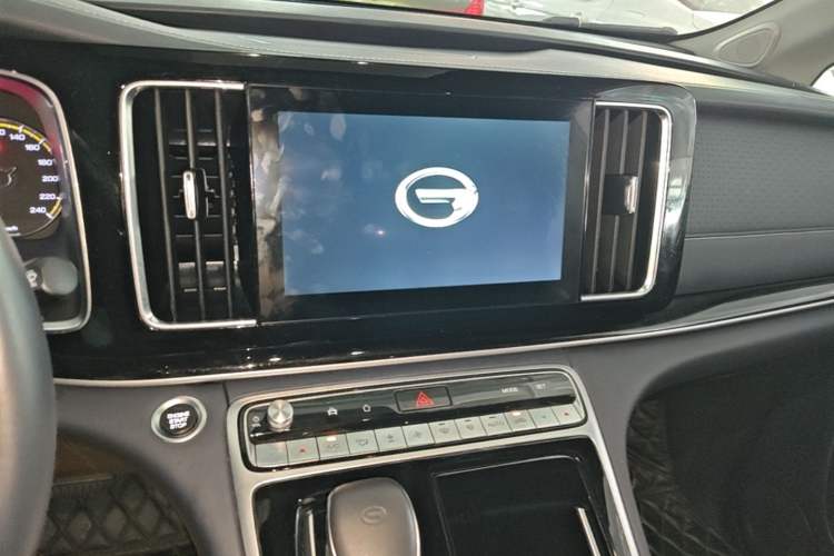 Used GAC Trumpchi M8 2021 Lingxiu Series 390T Deluxe Edition Audio And AC Panel