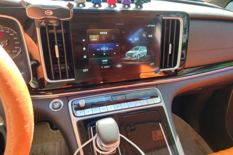 Used GAC Trumpchi M8 2021 Lingxiu Series 390T Luxury Edition Audio And AC Panel