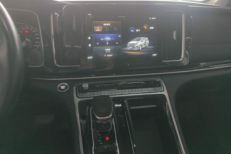 Used GAC Trumpchi M8 2021 Lingxiu Series 390T Deluxe Edition Audio And AC Panel
