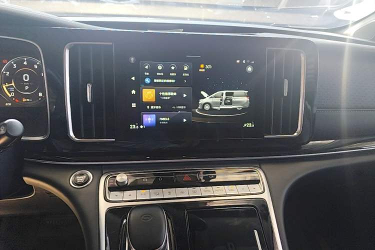Used GAC Trumpchi M8 2021 Lingxiu Series 390T Ultimate Edition Audio And AC Panel