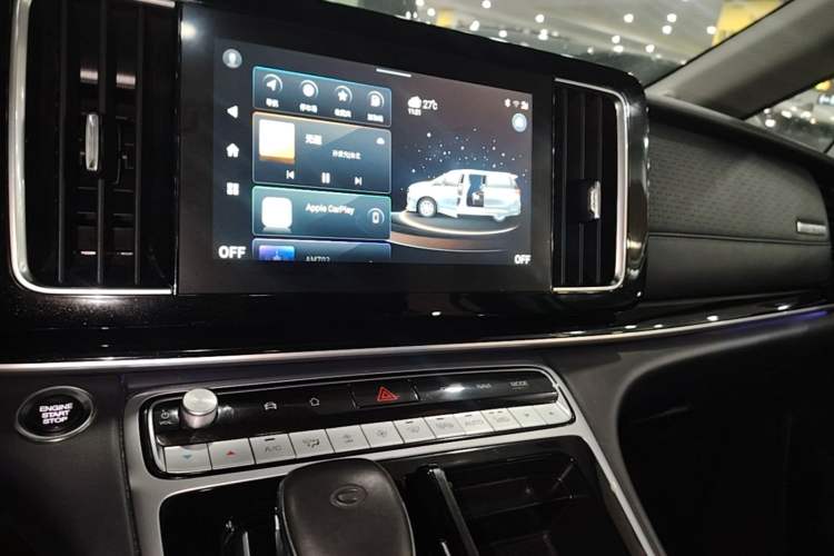 Used GAC Trumpchi M8 2021 Master Series 390T Ultimate Edition Audio And AC Panel