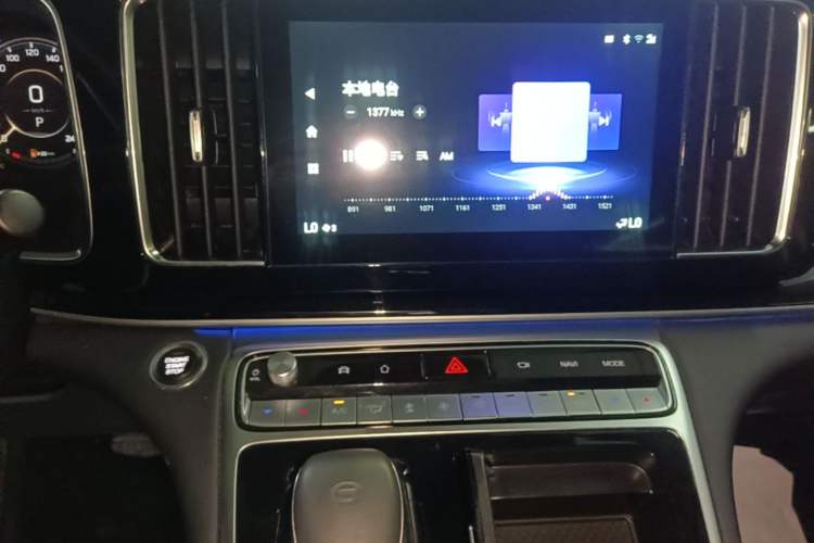 Used GAC Trumpchi M8 2021 Lingxiu Series 390T Ultimate Edition Audio And AC Panel