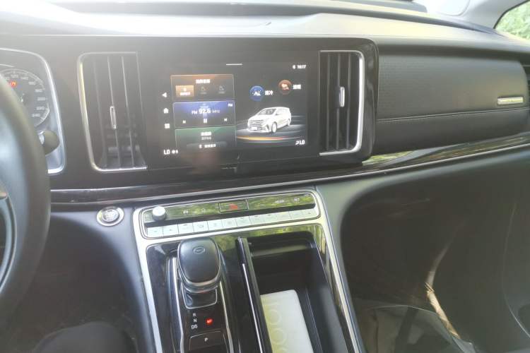 Used GAC Trumpchi M8 2021 Revised Version Lingxiu Series 390T Luxury Edition Audio And AC Panel