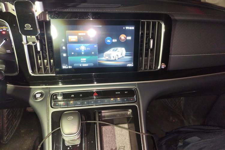 Used GAC Trumpchi M8 2021 Revised Version Lingxiu Series 390T Luxury Edition Audio And AC Panel