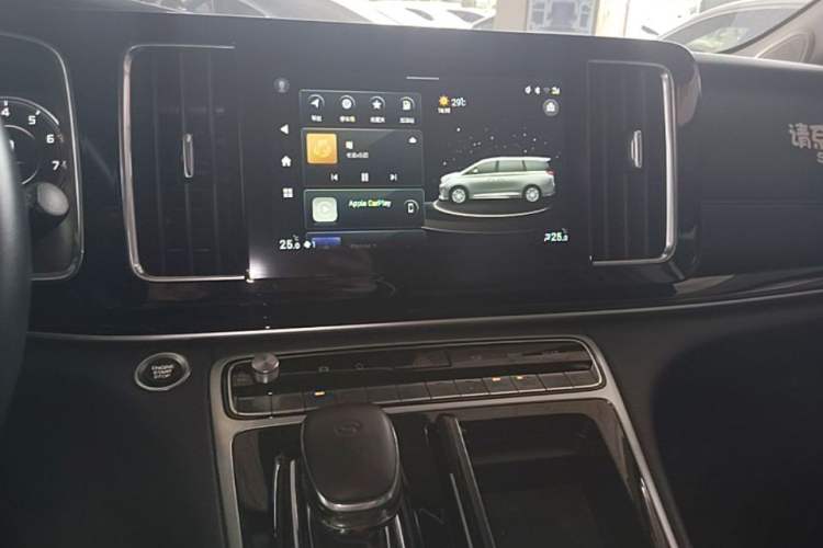Used GAC Trumpchi M8 2021 Master Series 390T Ultimate Edition Audio And AC Panel