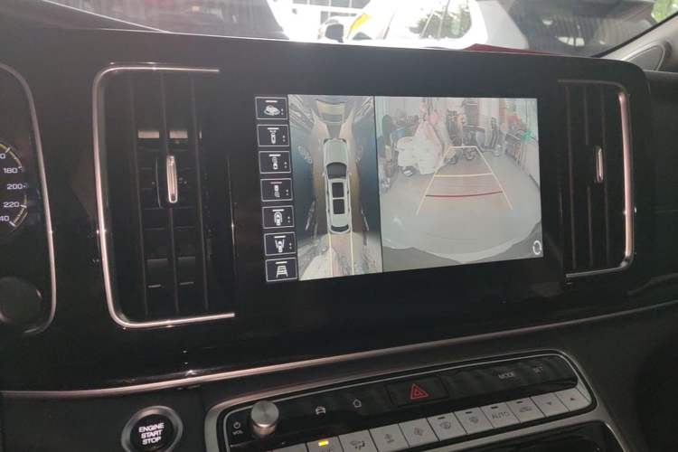 Used GAC Trumpchi M8 2021 Revised Version Lingxiu Series 390T Luxury Edition Audio And AC Panel