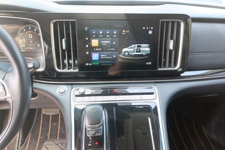 Used GAC Trumpchi M8 2021 Master Series 390T Ultimate Edition Audio And AC Panel