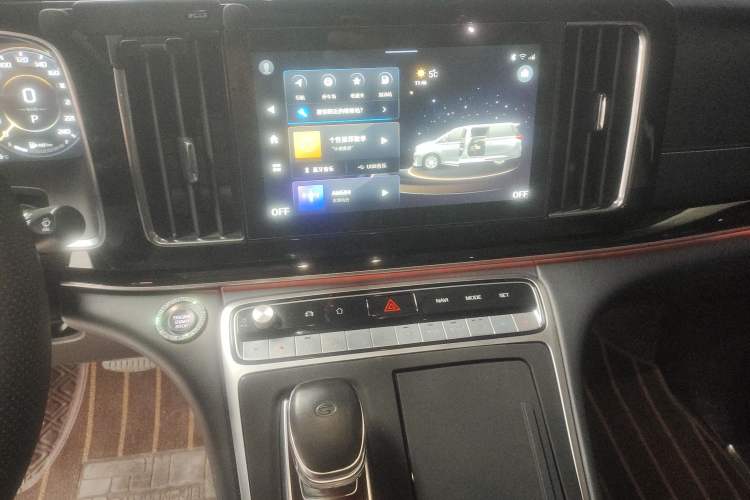 Used GAC Trumpchi M8 2021 Lingxiu Series 390T Deluxe Edition Audio And AC Panel
