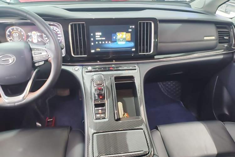 Used GAC Trumpchi M8 2021 Master Series 390T Prestige Edition Audio And AC Panel