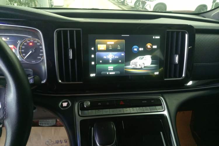 Used GAC Trumpchi M8 2021 Revised Version Lingxiu Series 390T Luxury Edition Audio And AC Panel
