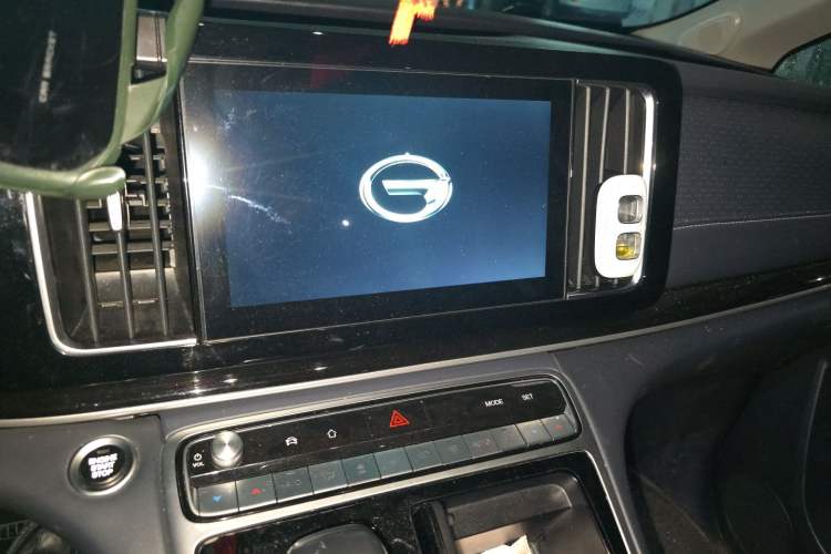Used GAC Trumpchi M8 2021 Lingxiu Series 390T Deluxe Edition Audio And AC Panel