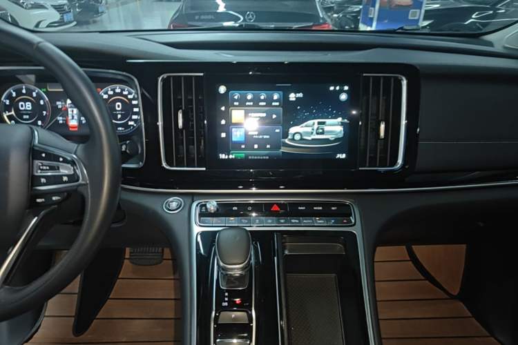 Used GAC Trumpchi M8 2021 Master Series 390T Prestige Edition Audio And AC Panel