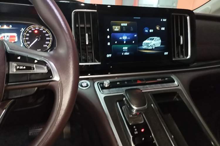 Used GAC Trumpchi M8 2021 Revised Version Lingxiu Series 390T Luxury Edition Audio And AC Panel