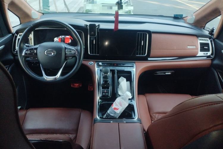 Used GAC Trumpchi M8 2021 Lingxiu Series 390T Deluxe Edition Center Console