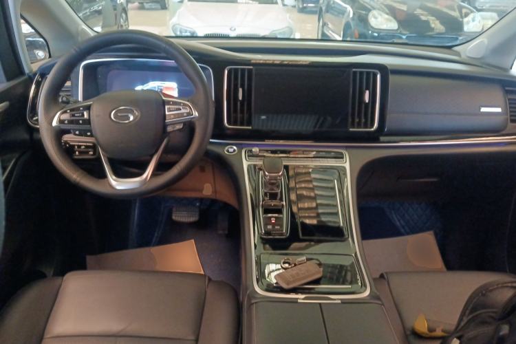 Used GAC Trumpchi M8 2021 Master Series 390T Prestige Edition Center Console