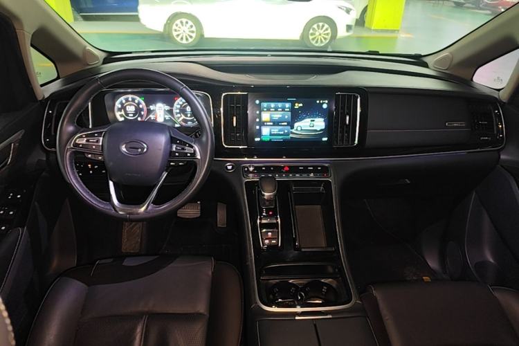 Used GAC Trumpchi M8 2021 Lingxiu Series 390T Deluxe Edition Center Console