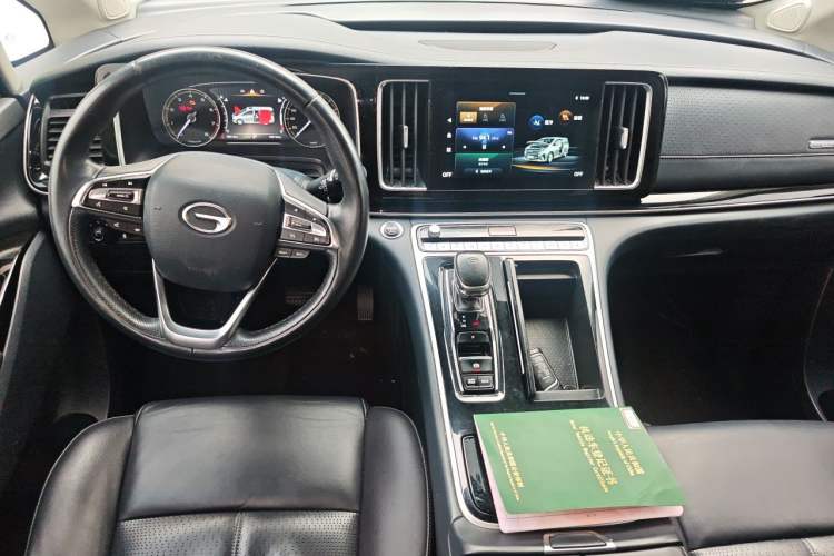 Used GAC Trumpchi M8  Center Console